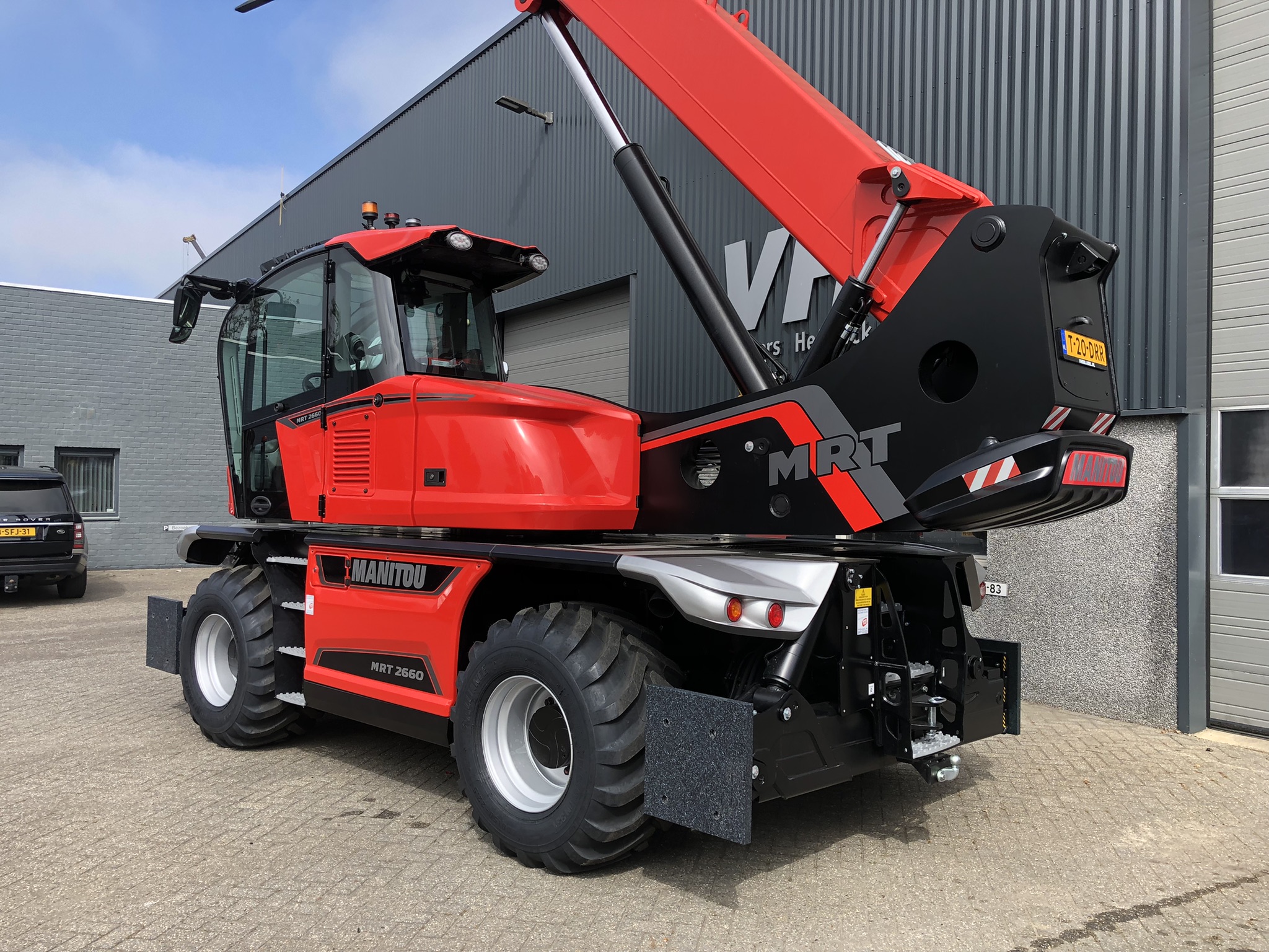 Completely new series of Manitou MRT telehandlers