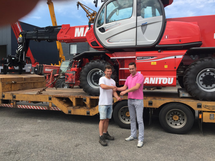 Nieuwe Manitou roterende verreiker geleverd