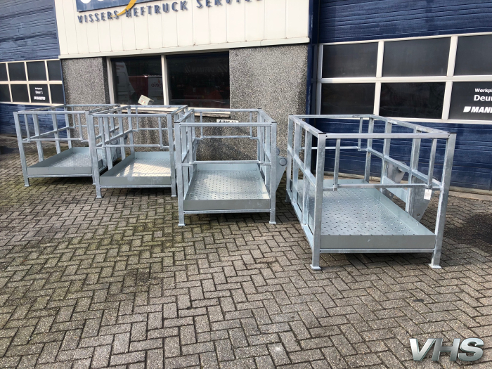 Platform / / Hoogwerkbak / out EU