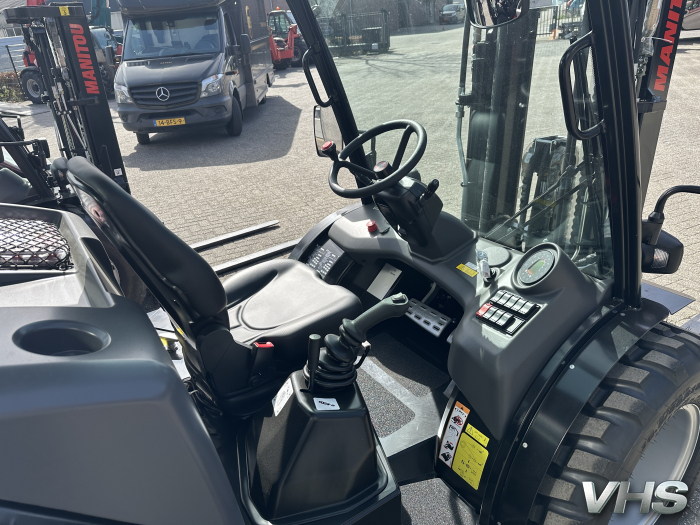 Manitou MC25-4