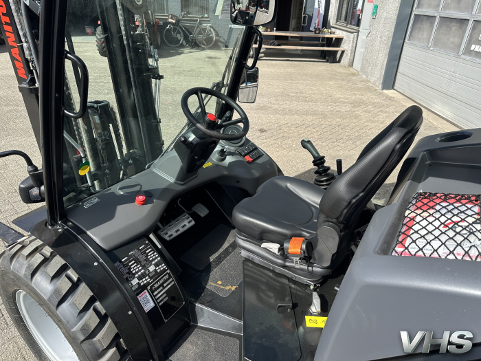 Manitou MC25-4