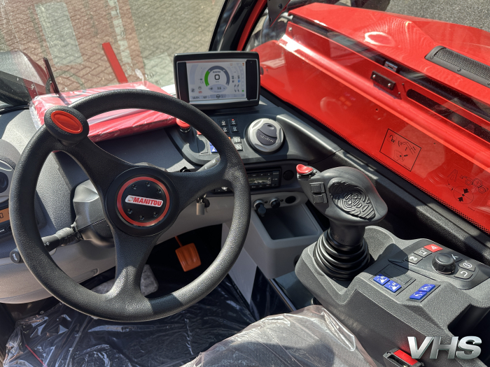 Manitou MLT 841 - 145 PS+